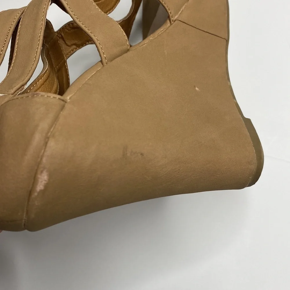 Top Moda Tan Strappy Wedge Sandals With Zipper Back For Women Size‎ 10